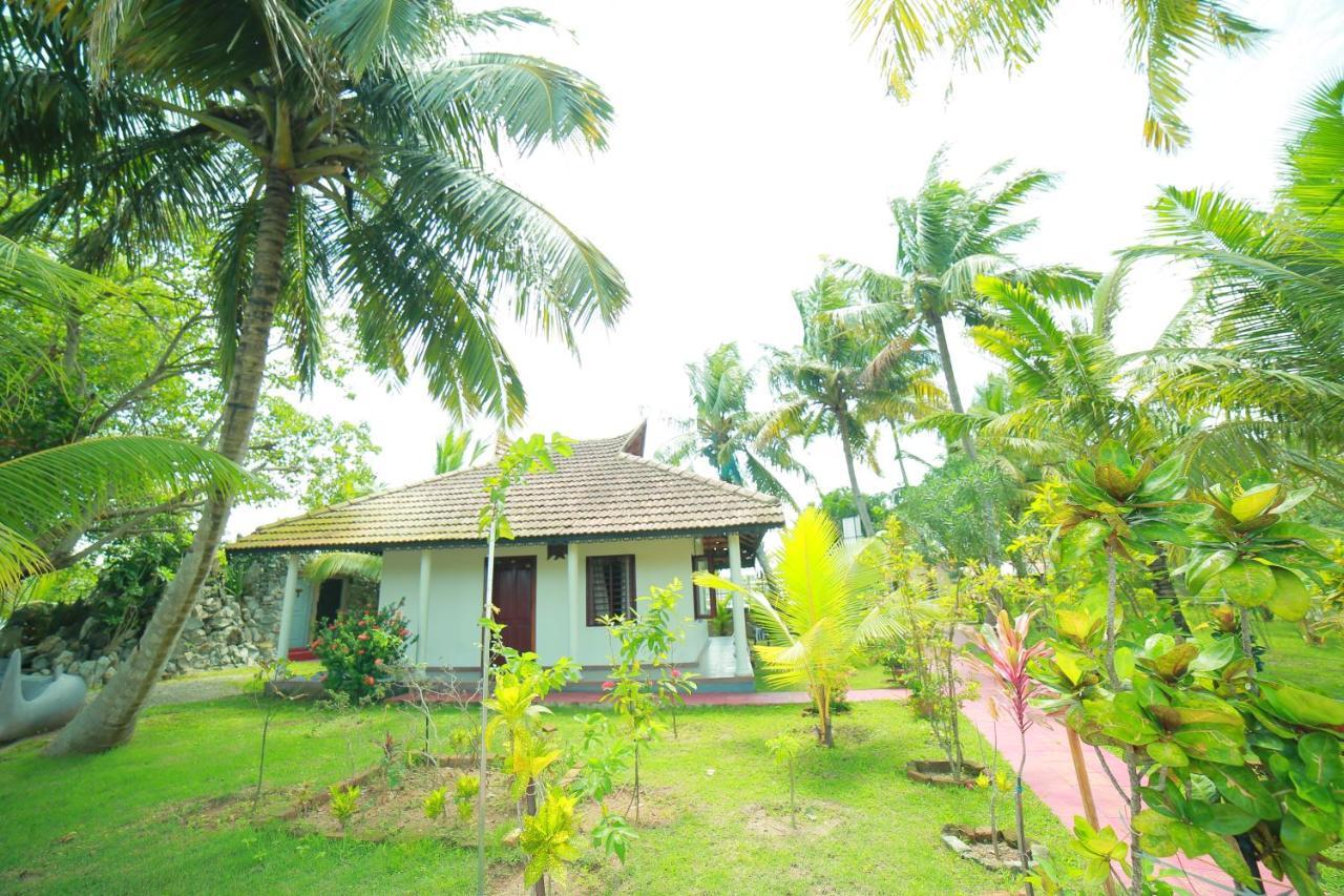 Regant Lake Village, Kollam. Chavara Exterior foto