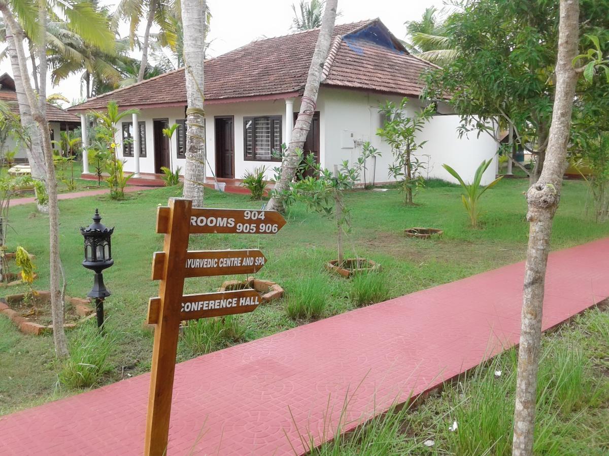 Regant Lake Village, Kollam. Chavara Exterior foto