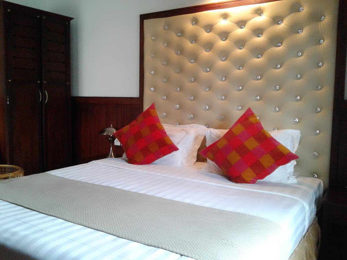 Regant Lake Village, Kollam. Chavara Exterior foto
